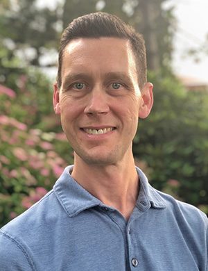 Dr_Stephen-Godin_Chiropractor_Cole-Harbour_Dartmouth